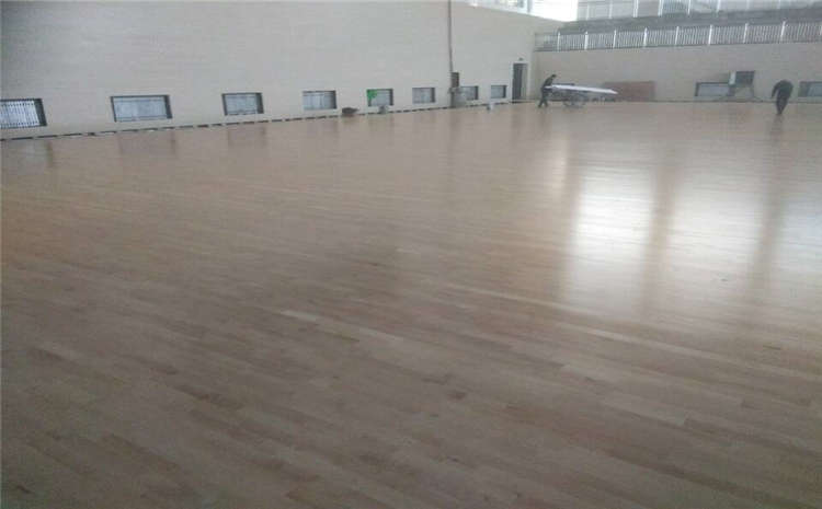 學校運動籃球地板怎么保養？