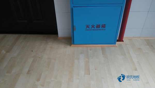 邵陽(yáng)室內(nèi)運(yùn)動(dòng)場(chǎng)木地板